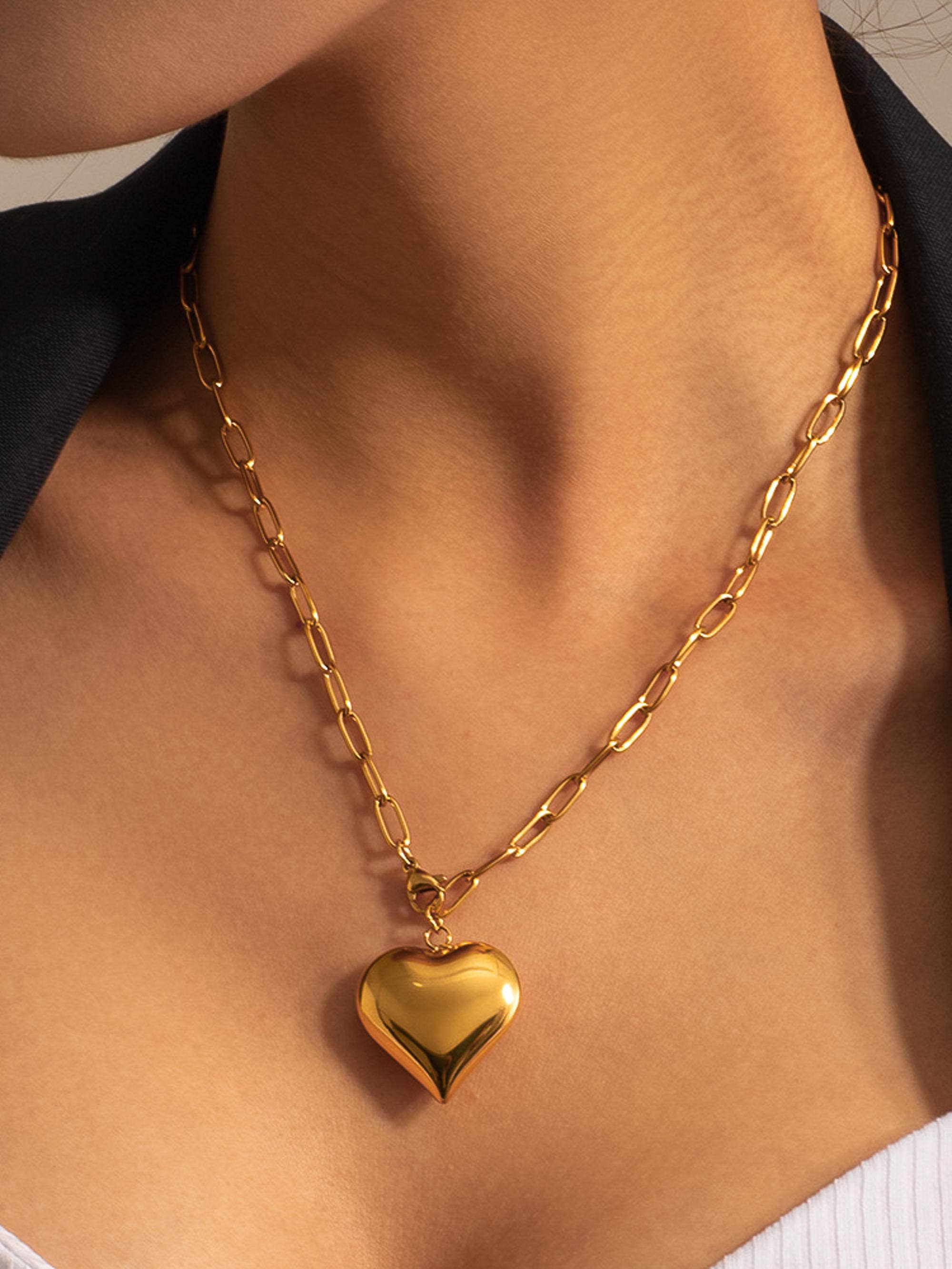 Flânerie by MAIQ Necklace Paris 18K Gold Non-Tarnish Large Heart Chain Necklace