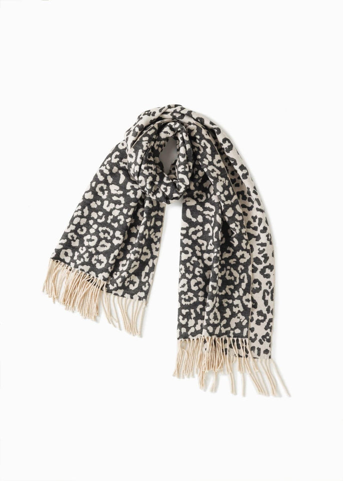 Look by M Scarf Super Soft Reversible Leopard Scarf