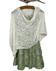 Tanami Poncho Off White Popcorn Knit Poncho Biasa (Off White)