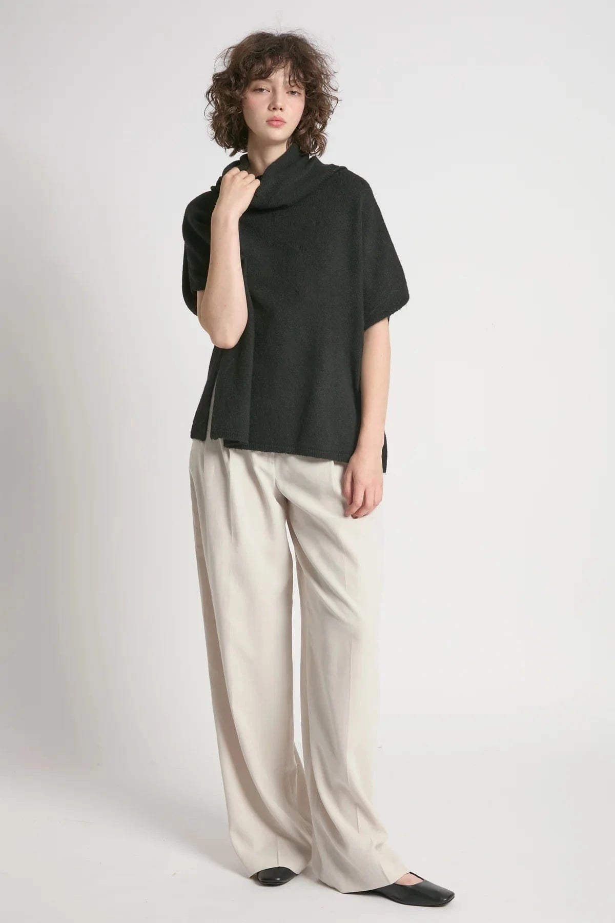 Haystacks Sweater One size Flowy Neck Sleeved Sweater Vest - Black