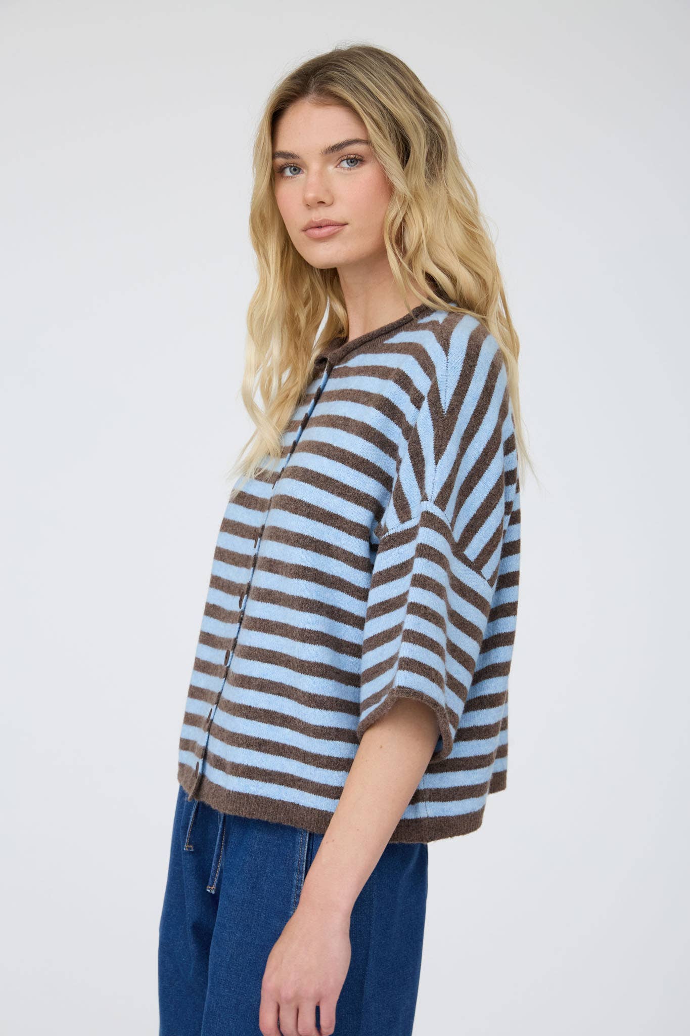 J.O.A CHOCOLATE BROWN STRIPE RAW EDGE SHORT SLEEVE BUTTON DOWN CARDIGAN