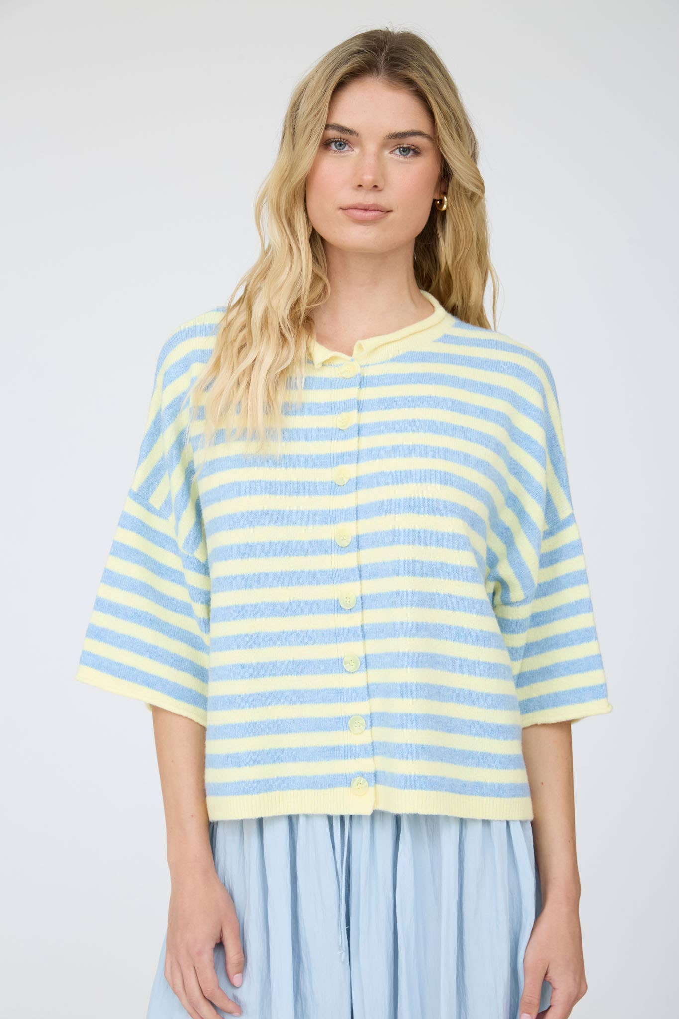 J.O.A CHOCOLATE BROWN STRIPE RAW EDGE SHORT SLEEVE BUTTON DOWN CARDIGAN