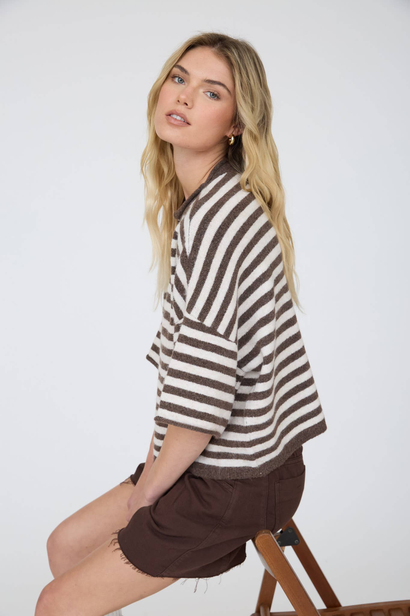 J.O.A CHOCOLATE BROWN STRIPE RAW EDGE SHORT SLEEVE BUTTON DOWN CARDIGAN