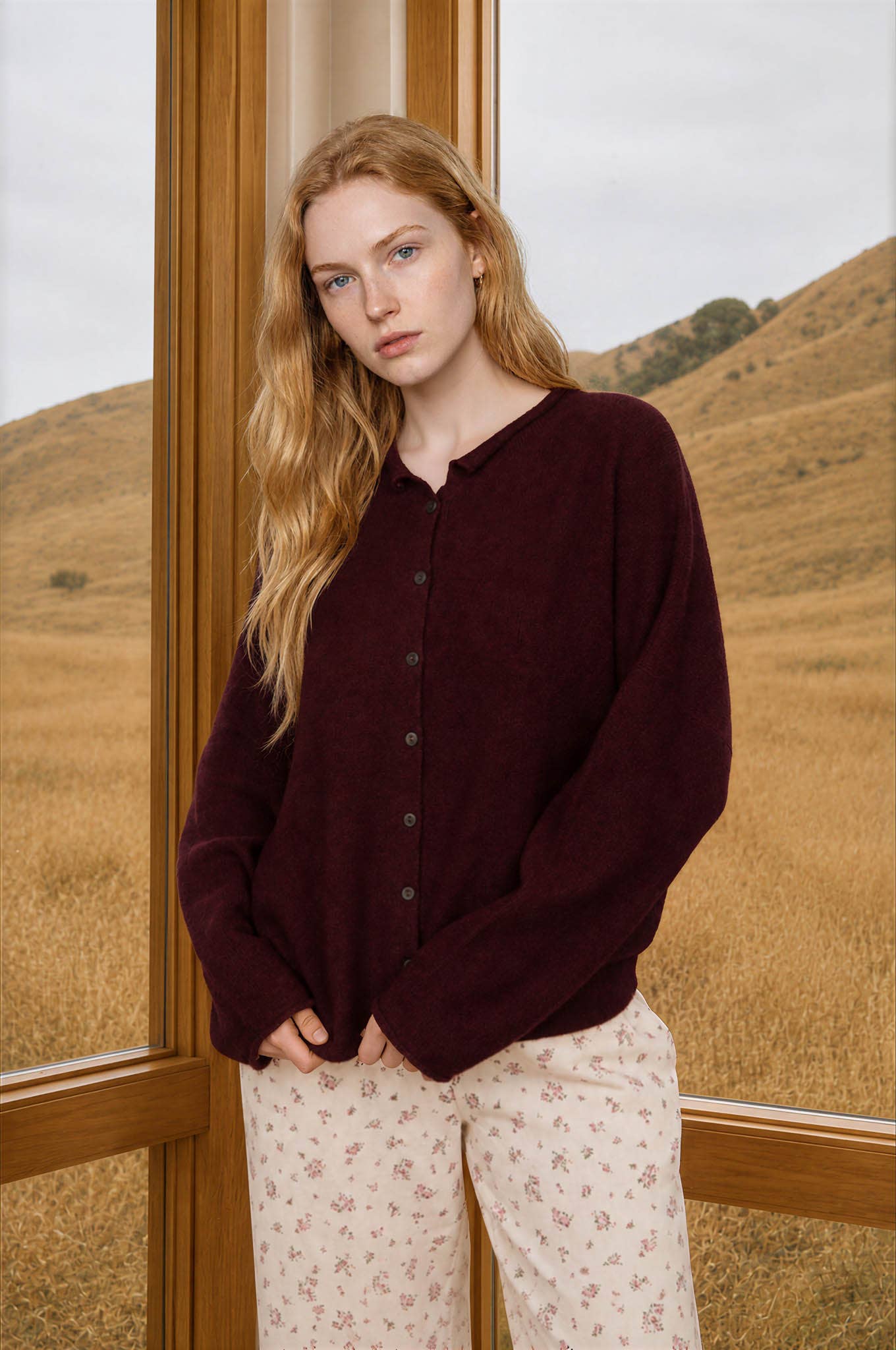 J.O.A LIGHTWEIGHT BUTTON DOWN KNIT CARDIGAN