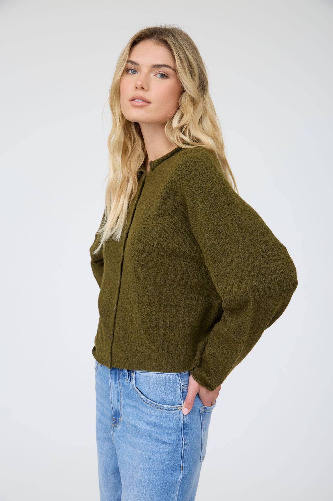 J.O.A LIGHTWEIGHT BUTTON DOWN KNIT CARDIGAN