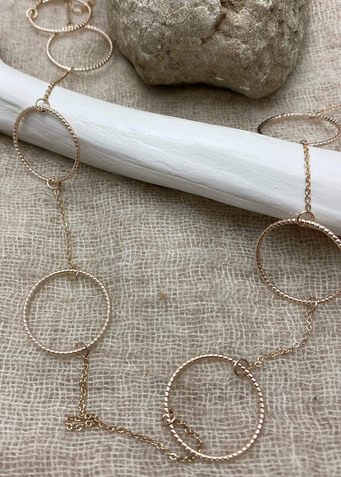 Haystacks Necklace Gold Twisted Metal Link Necklace