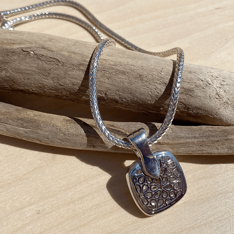 Jewelry Necklace Sweetwater Pendant Necklace