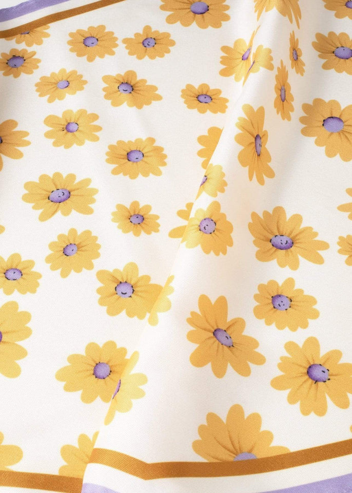 Look by M Scarf Daisy Print Diamond Scarf