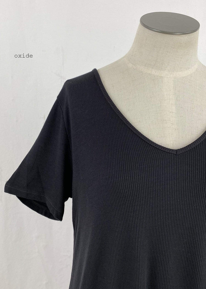 Michael Stars top Michael Stars 2X1 Rib V-Neck Swing Tee